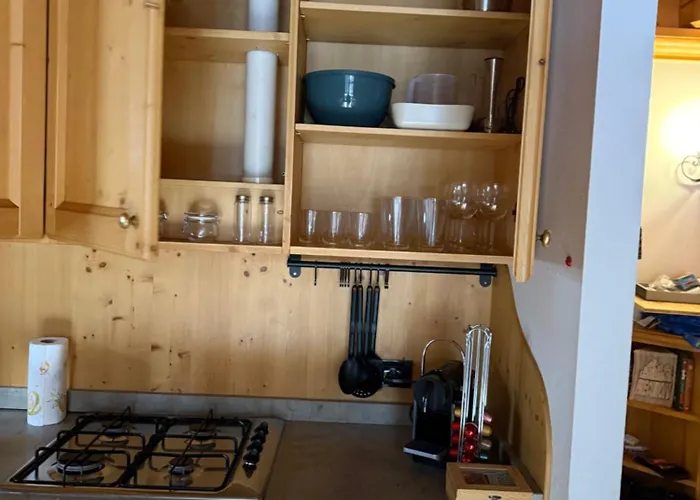 Precumon 8'1 Apartment *